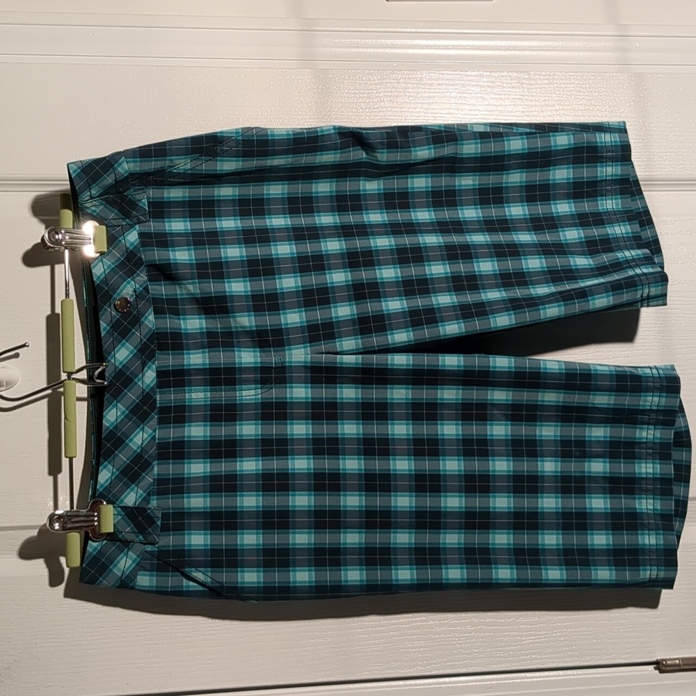 Teal Plaid Women's Bermuda Shorts